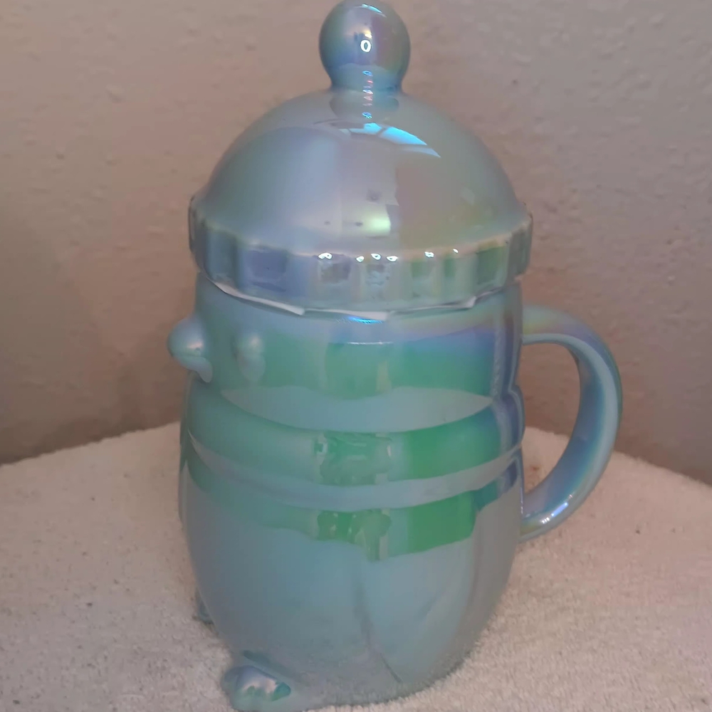 Starbucks 2025 Holiday Penguin Iridescent Mug with Lid NWT - Picture 3 of 6